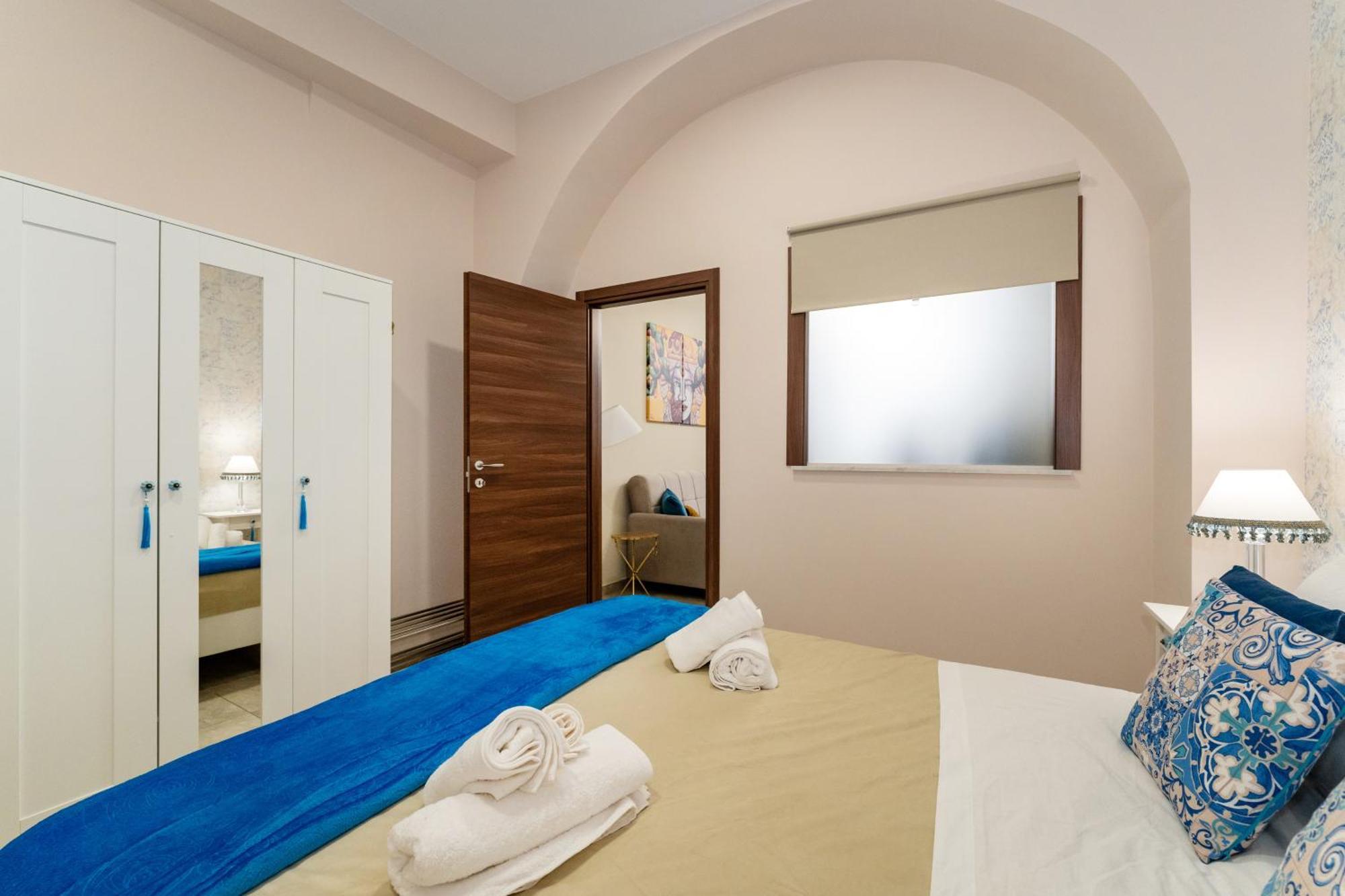 Catania Easy Center Home Exterior photo